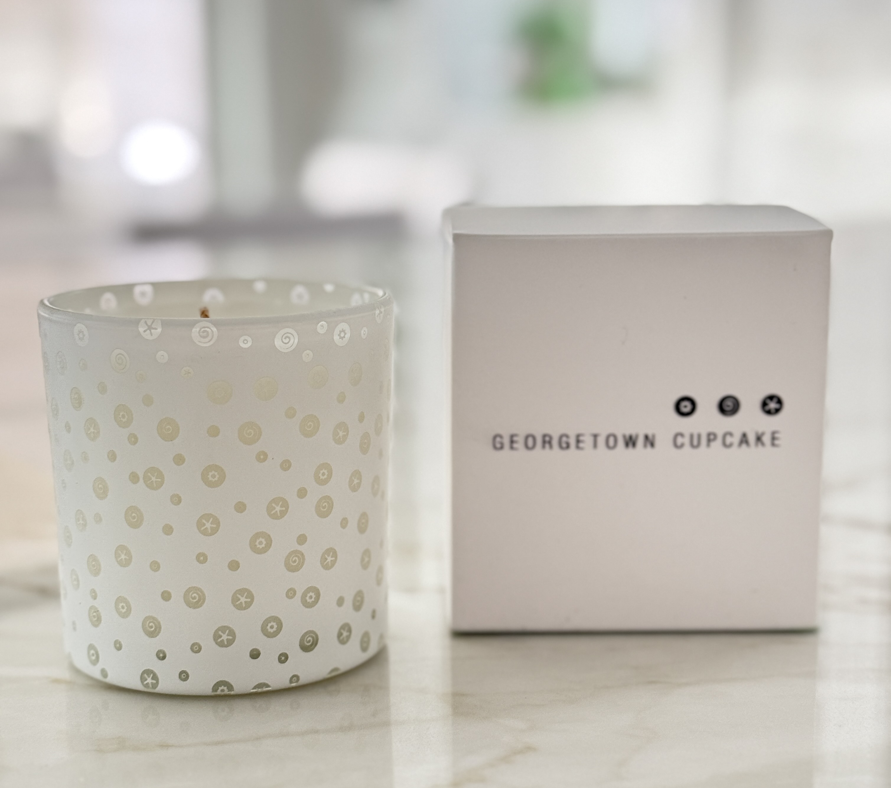 Georgetown Cupcake Candle